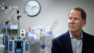 Dr. Robert Martensen